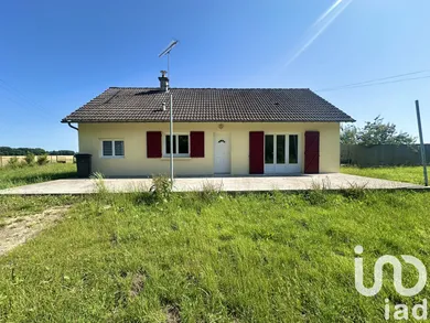 Traditional house at Bazoches-sur-le-Betz (45210)