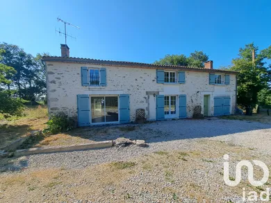 Longere at Le Poiré sur Vie (85170)