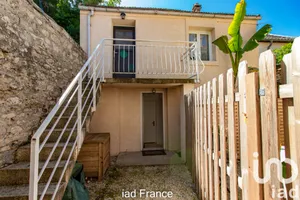 House at Oinville-sur-Montcient (78250)