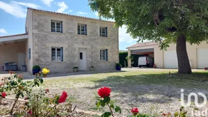 Maison à Beurlay (17250)