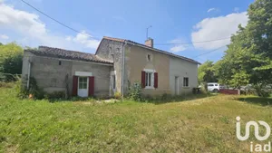 Maison à Saint-Pierre-d'Exideuil (86400)