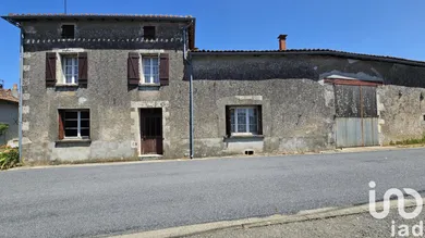 Maison de campagne à Chassiecq (16350)