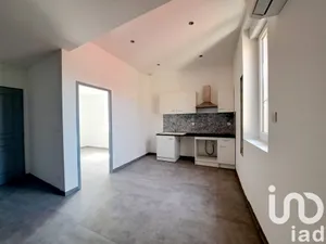 Apartment at Nîmes (30000)