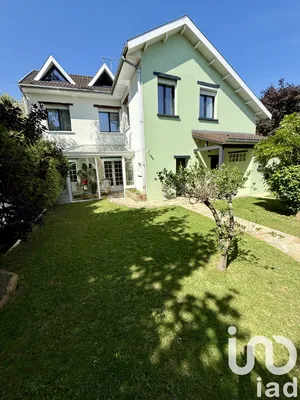 House at Arras (62000)