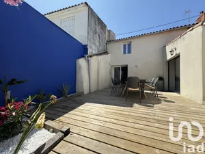 Maison traditionnelle à Nieul-sur-Mer (17137)