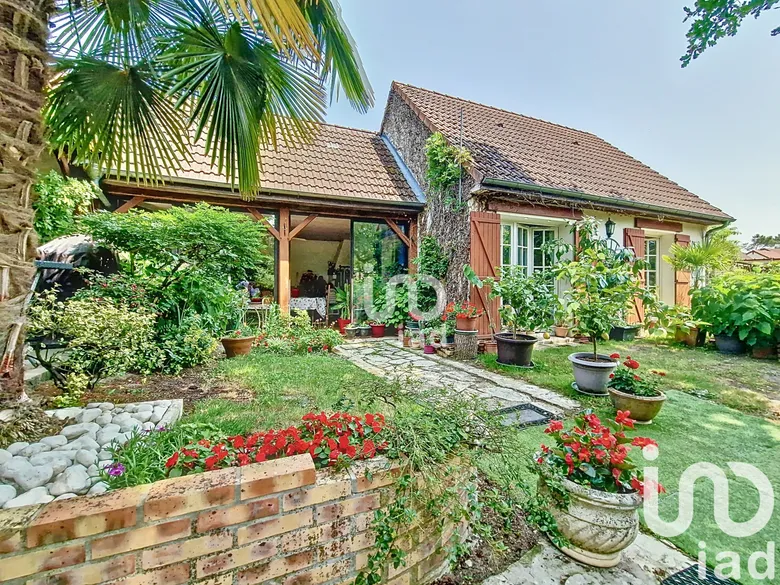 Maison 8 pièces 180 m² · à Vignoux-sur-Barangeon · 180 m² · 179 000 €