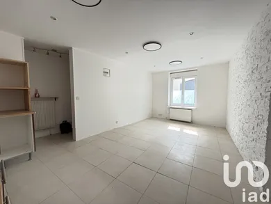 Apartment in Crécy-la-Chapelle (77580)