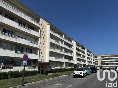Apartment at Saint-Quentin (02100)