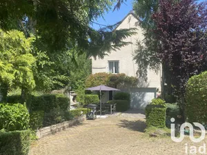 House at Pringy (77310)