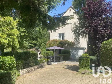 House at Pringy (77310)