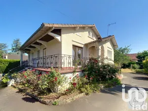 House at Gelos (64110)