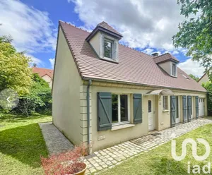 Maison à Combs-la-Ville (77380)