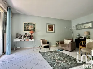 Apartment in La Rochelle (17000)