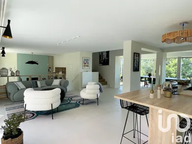 Architectural house at Baden (56870) — 8/17