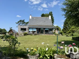 House at Querrien (29310)