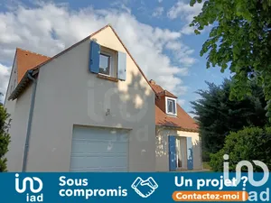 Traditional house at Coye-la-Forêt (60580)
