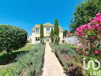 Traditional house at Les Clayes-sous-Bois (78340)