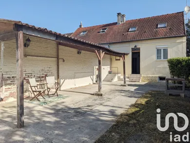 House at Chevrières (60710)