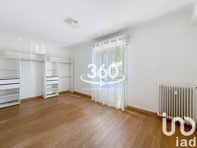 Apartment in Toulon (83000)