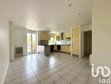 Apartment at Lamorlaye (60260) — 3/10
