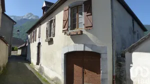 Traditional house at EAUX BONNES (64440)