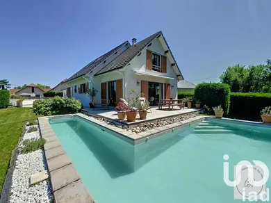 Maison à Uzein (64230)