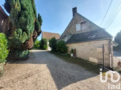 Maison de village à Bazoches-sur-Vesles (02220)