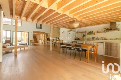 Architectural house in Les Lilas (93260)