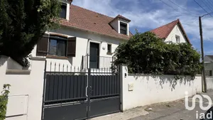 House at Ozoir-la-Ferrière (77330)