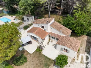 Traditional house at Éguilles (13510)