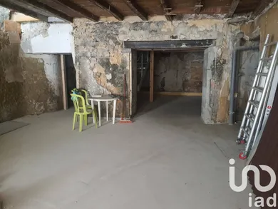 Maison à Saint-Jean-d'Angély (17400)