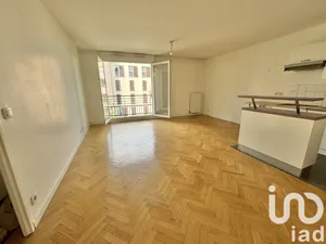 Apartment at Massy (91300)