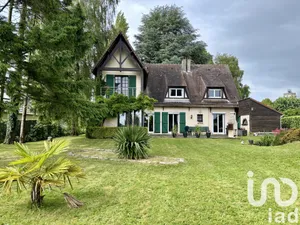 Maison traditionnelle à Saint-Jacques-sur-Darnétal (76160)