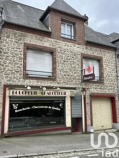 Building at Foucarmont (76340)