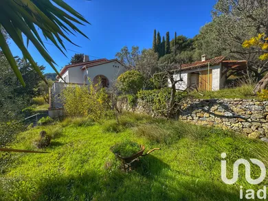 Maison à Le Revest-les-Eaux (83200)