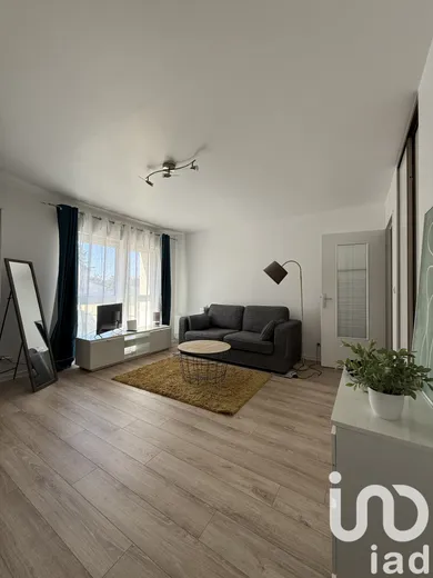 Apartment in Montévrain (77144)