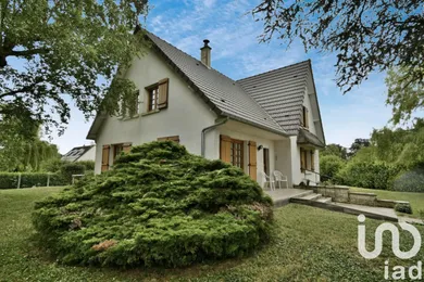 Detached house at Tricot (60420)