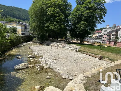 Building in Hauts de Bienne (39400)