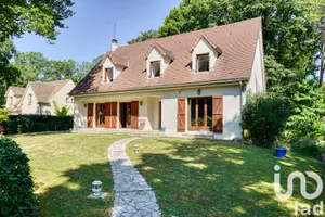 House at Gif-sur-Yvette (91190)