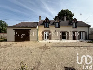 Maison de village à Bouzonville-aux-Bois (45300)