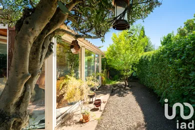 House at Eyguières (13430)