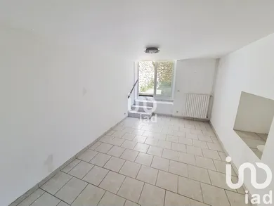 Townhouse in Chauvigny (86300)