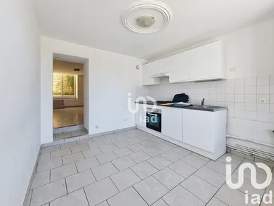 Townhouse in Chauvigny (86300)