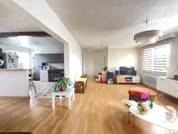 Apartment in Sainte-Geneviève-des-Bois (91700)