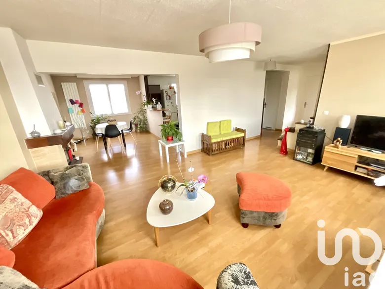 Appartement 4 pièces 82 m² · à Sainte-Geneviève-des-Bois · 82 m² · 219 000 €