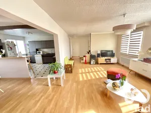 Appartement à Sainte-Geneviève-des-Bois (91700)