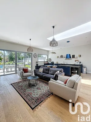 Townhouse in Pessac (33600)