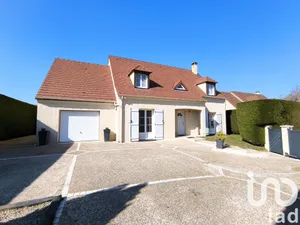 Maison traditionnelle à Maule (78580)