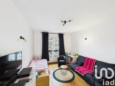 Apartment in Paris (75014)