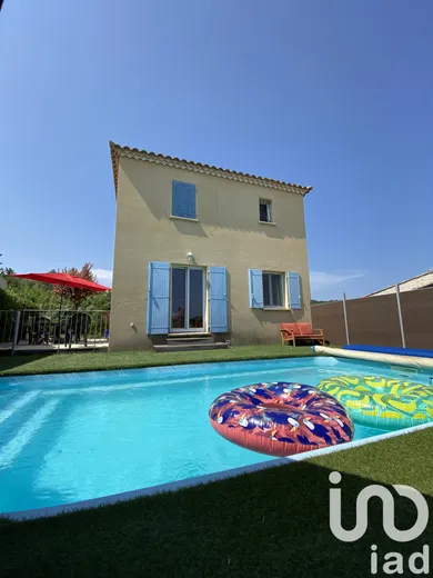 Traditional house at Clarensac (30870)